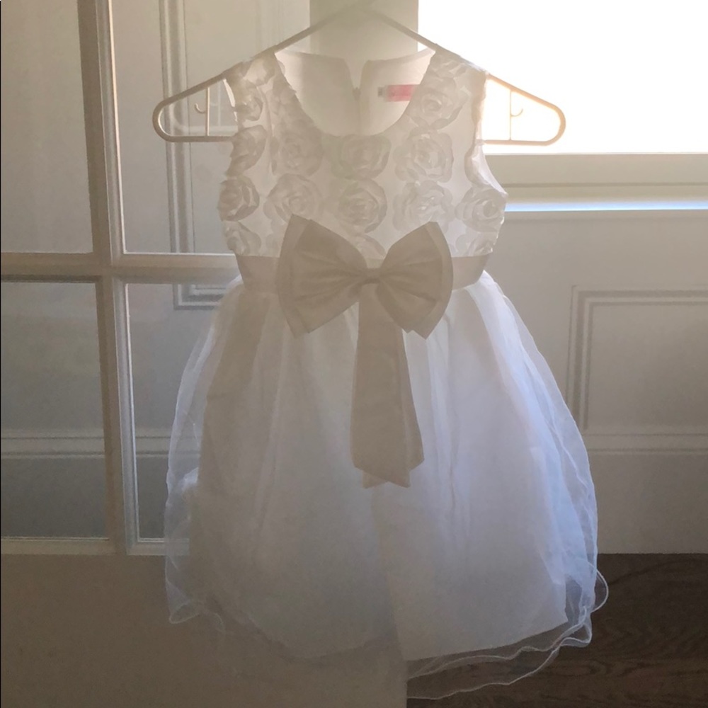 White little girl lace dress